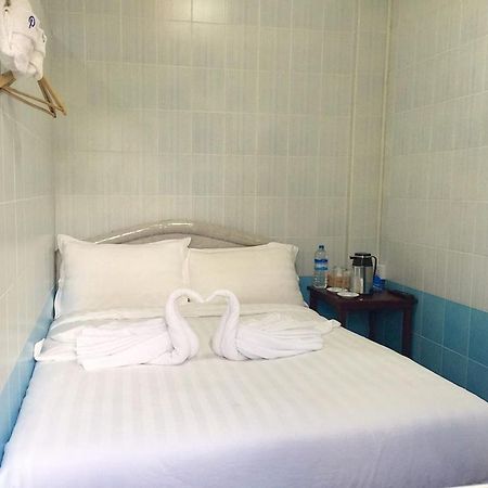 Pandora Motel Янгон Екстер'єр фото